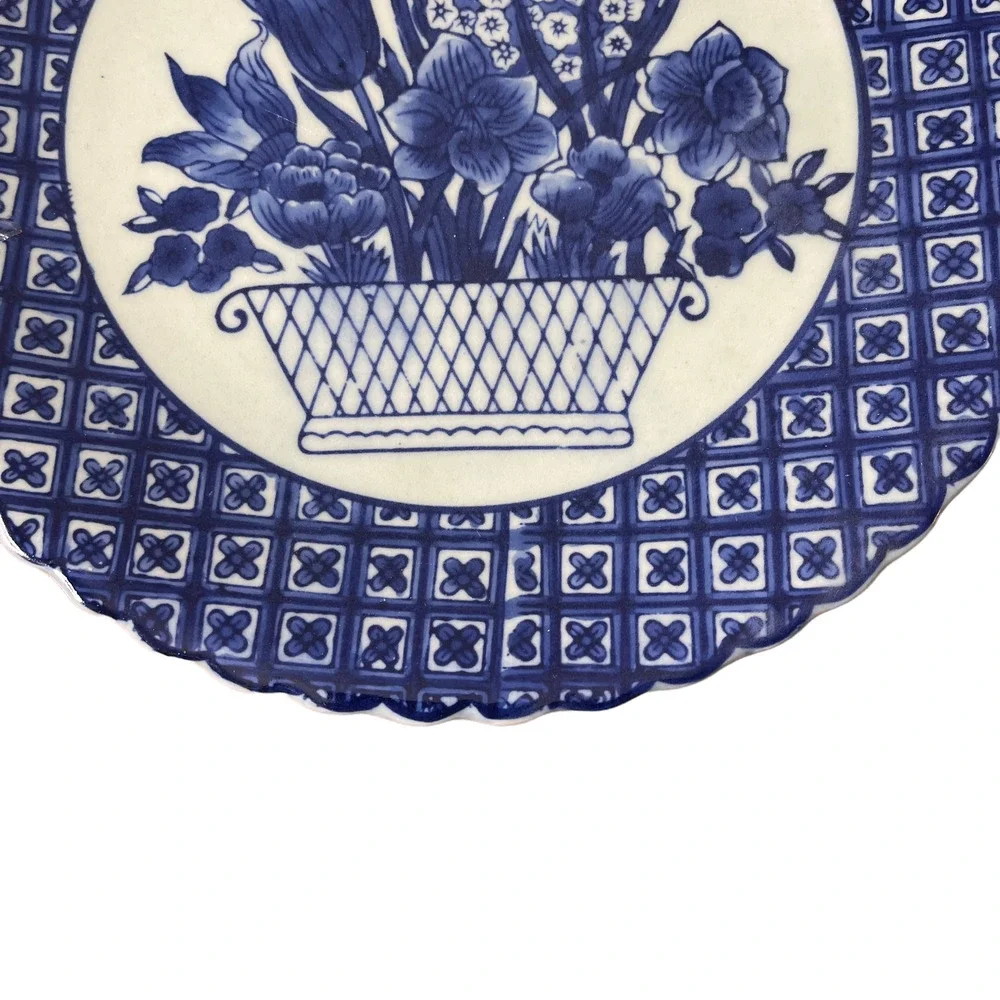 Vintage Chinese Pottery Dinner Plate Blue White Floral Pattern Motif Basket 10